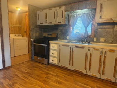 WWV Windsor Woods Village