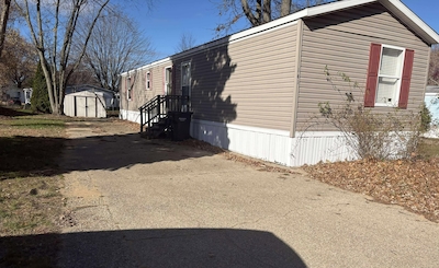 HWV Holiday West Village