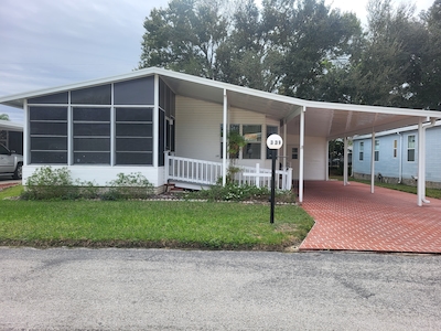 PTL The Landings at Lake Henry