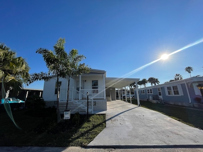 RPV Royal Palm Village