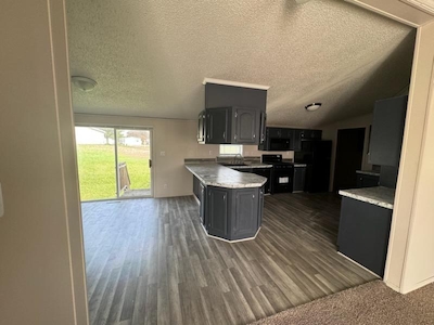 KEN Kensington Meadows