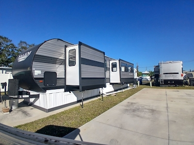 VDL Vista del Lago MH & RV Resort