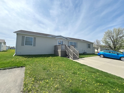 TAN Tanglewood Village