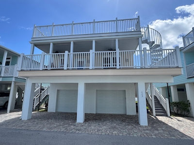 OBJ Ocean Breeze Resort