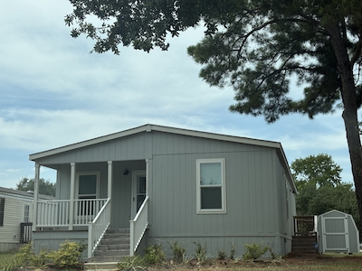 PNT Pine Trace