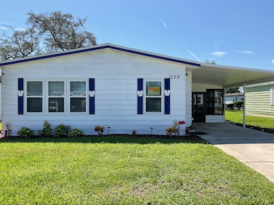 LCV La Costa Village