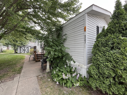 Manufactured Homes for Sale in Sterling Heights, MI | Rudgate Manor