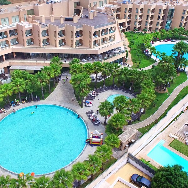 NAU Sao Rafael Suites offers Three Outdoor Pools 