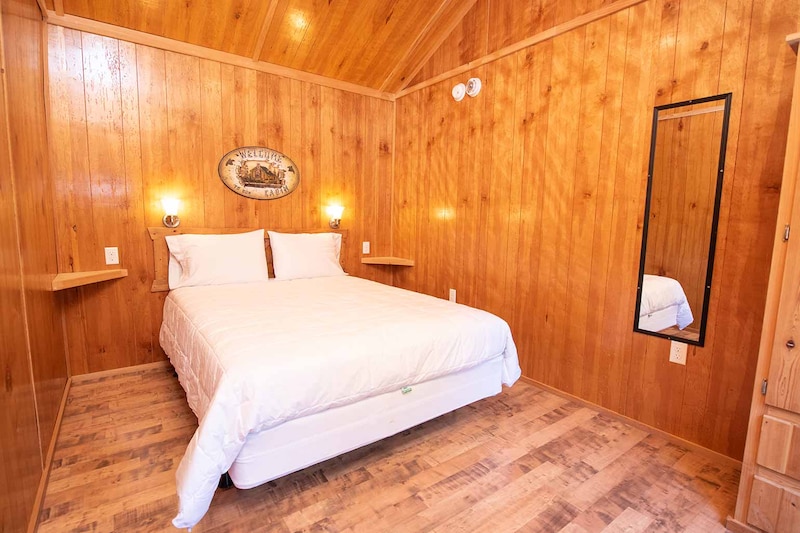 Yogi Bear™ Handicap Accessible Cabin-2