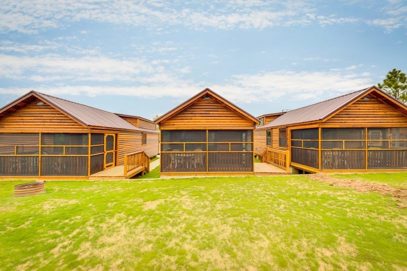 Family 1 Bedroom Cabin (H20)-1