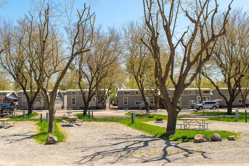 Premium Back-In RV/Tent Site-5