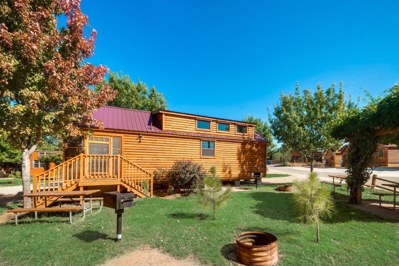 Family Cabin (2 Bedroom)-2