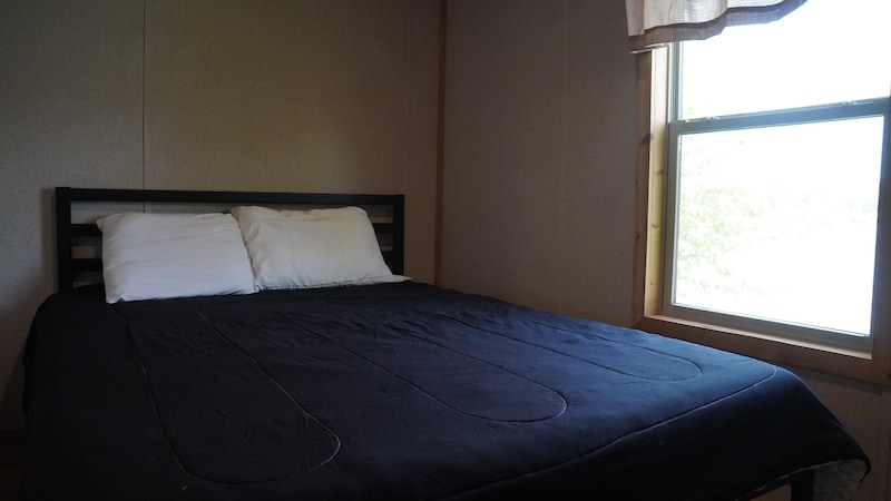 Pine Grove Yogi Bear™ Cabin-6