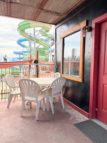 Suite - 2 Bedroom Vacation Cabin (SHIP)-6