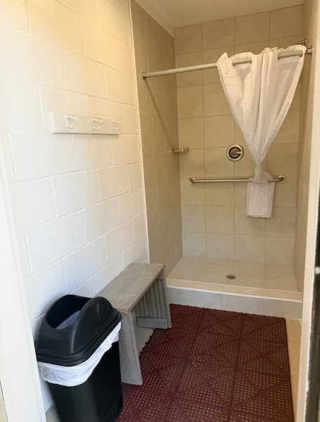 Hideaway Pod-5
