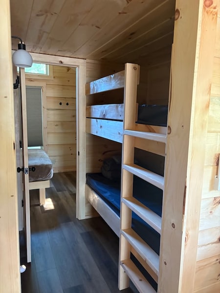 Cindy Bear™-Villa Cabin-7