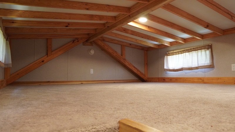 Pine Grove Cindy Bear™ Cabin-7