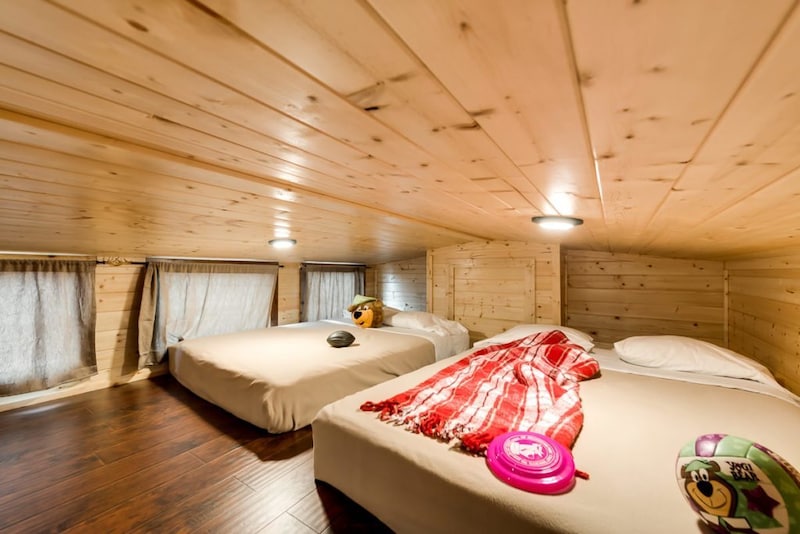 Family 1 Bedroom Cabin (Standard) with Ramp-10