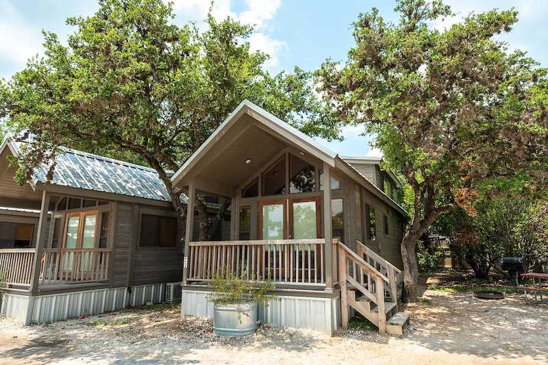 Hill Country Cabin-1