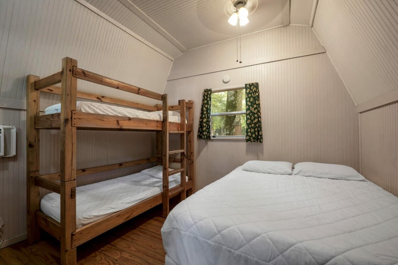 Yogi Bear™ Sleeper Cabin-1