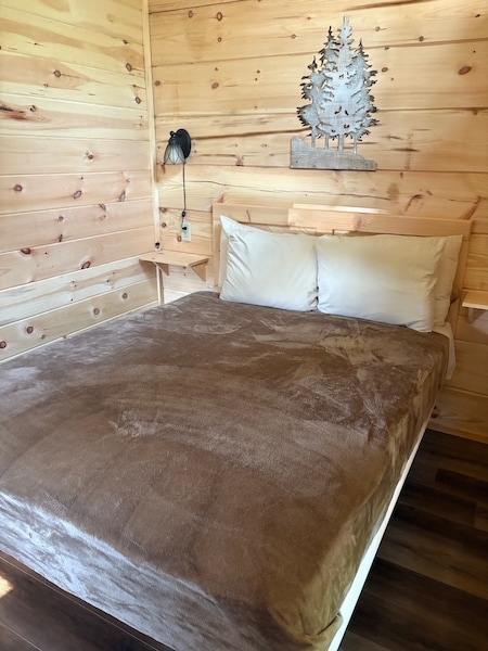 Cindy Bear™-Villa Cabin (Pet Friendly)-3