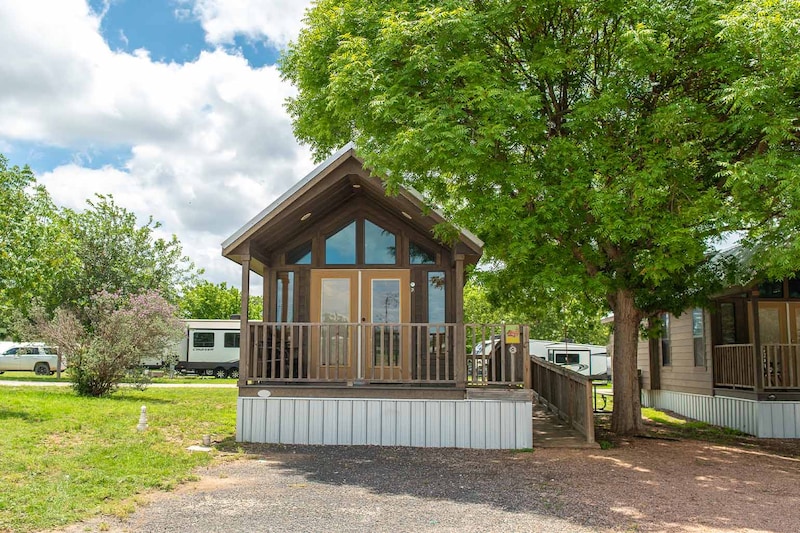 Hill Country Cottage-1