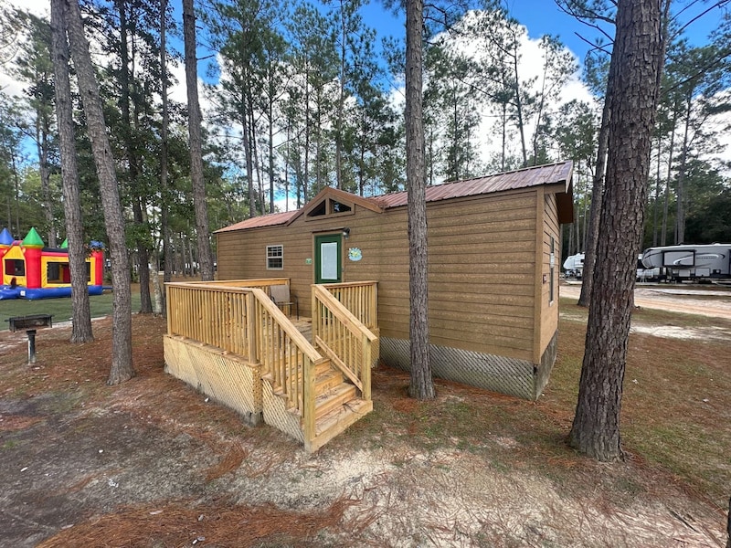 Yogi Bear Cabin-1