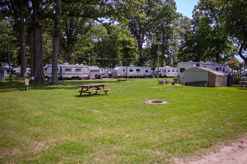 Full Hookup RV site-1