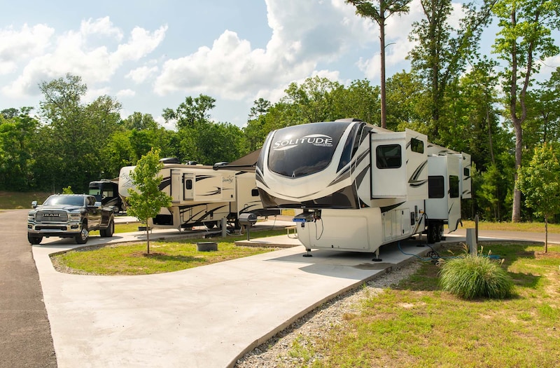 Red Carpet Pull-Thru RV Site-1