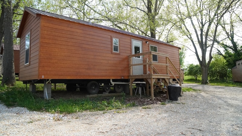 Pine Grove Yogi Bear™ Cabin-1