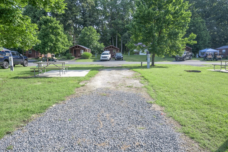 Pull-Thru FHU RV Site-5