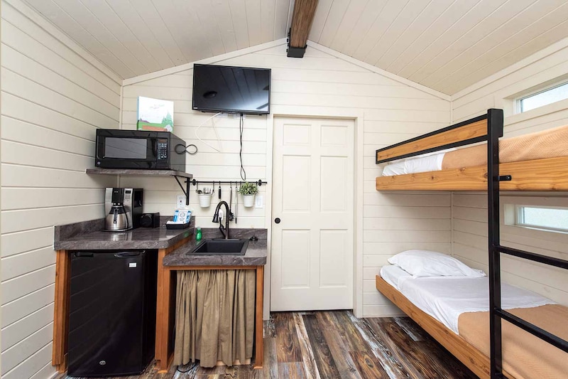 Cozy Cabin-5