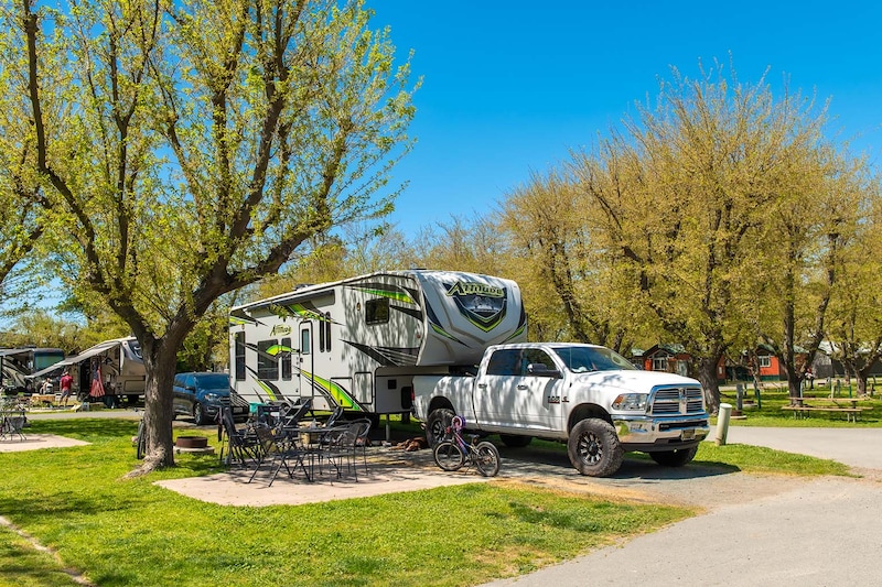 Premium Pull-Thru RV Site-1