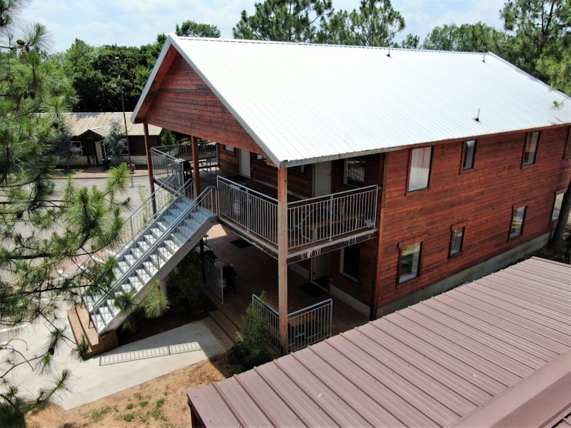 Suite 2 Bedroom Vacation Cabins (4 Plex) B-9
