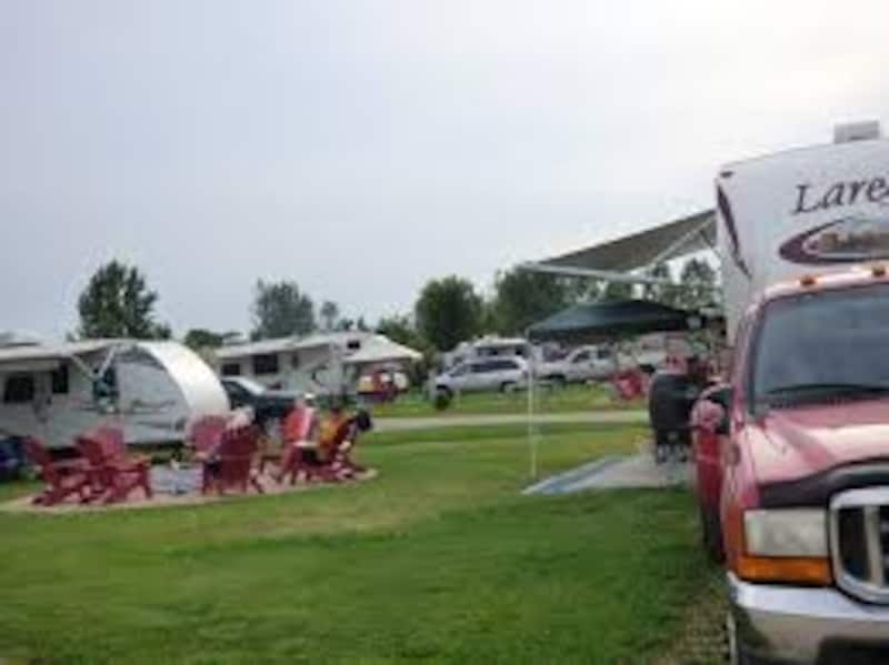 Premium Friends & Family Site-3