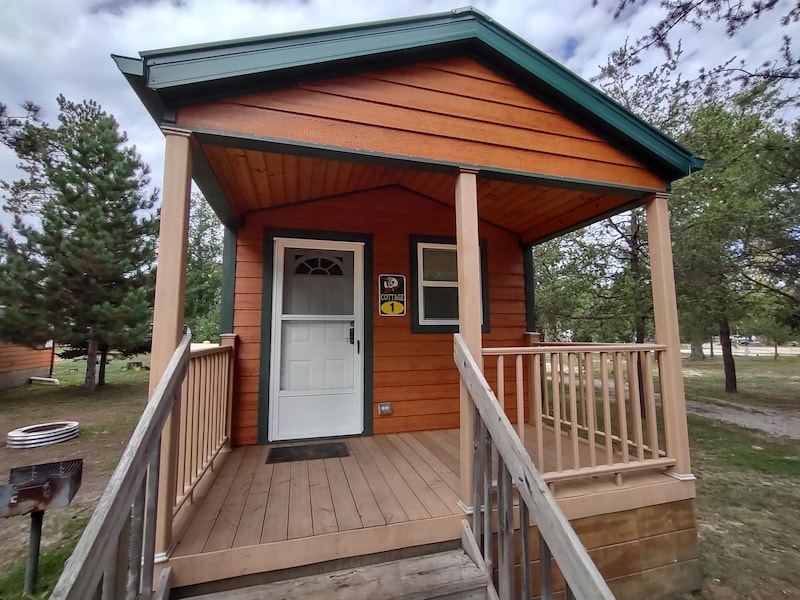 Yogi Bear Full-Service Cabin Four Person-1