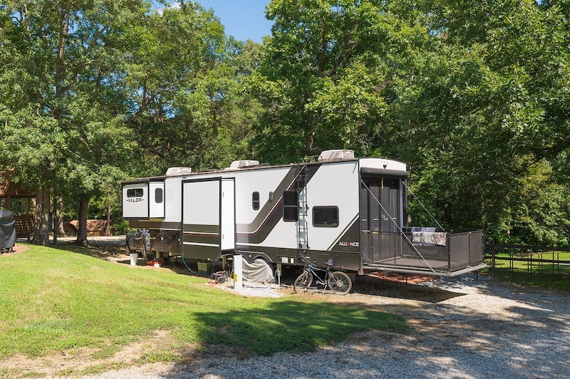Deluxe Pull-Thru RV Site-1