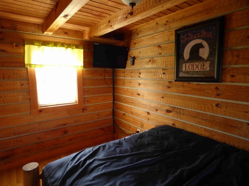 Ranger Smith™ Cottage-5