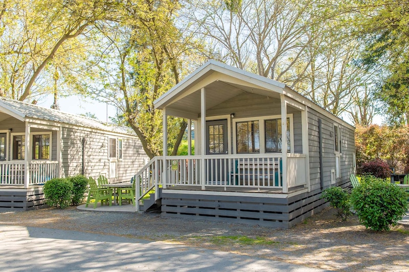Cindy Bear™ Cottage-1