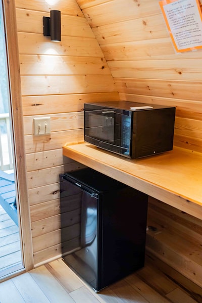 Woodland Glamping Pod-4