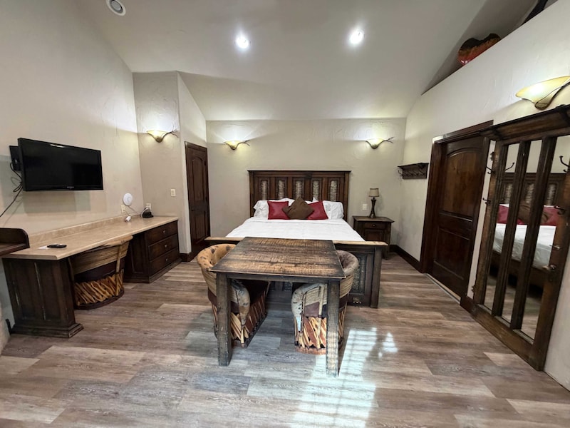 Premium Cabin (King)-5