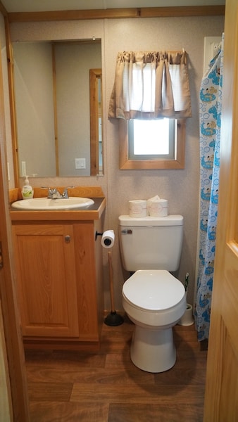 Lakefront Yogi Bear™ Cabin-7
