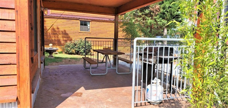 Suite 2 Bedroom Vacation Cabins (2 Plex) B-5