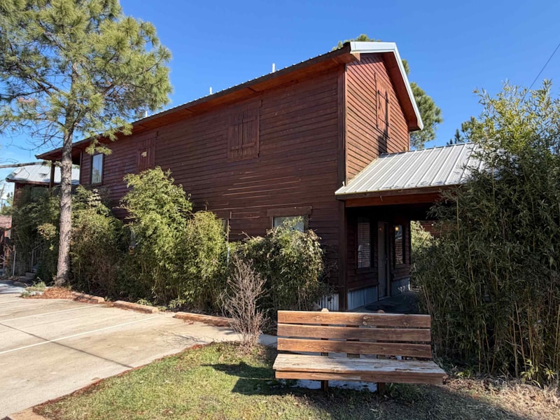 Suite 2 Bedroom Vacation Cabins (2 Plex) T-7