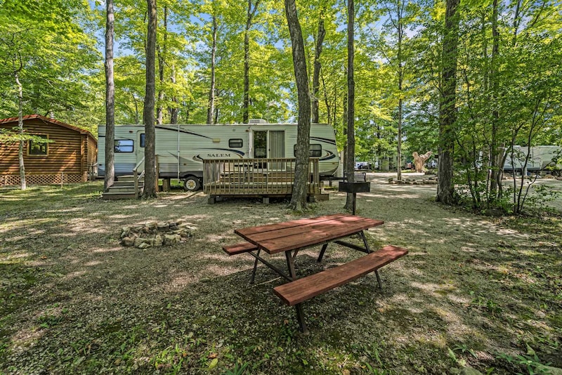 Deluxe Rental Trailer-3