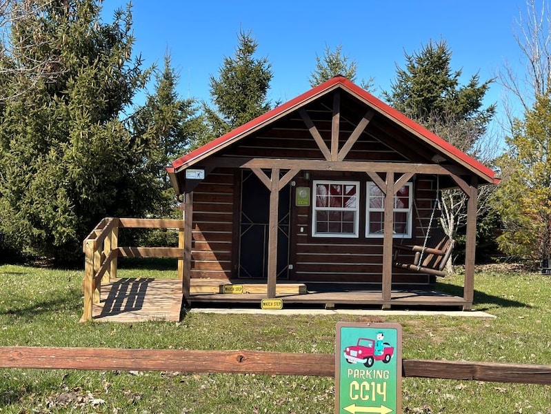 Cindy Bear™ Cottage-1