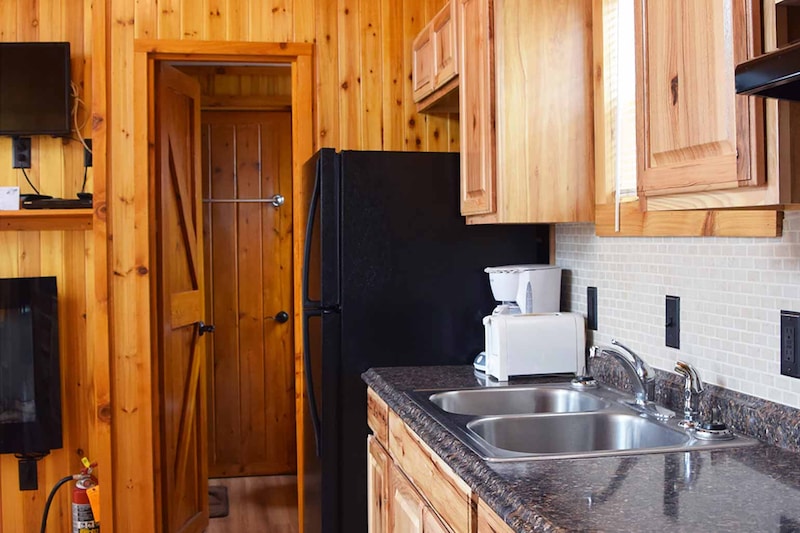 2 Bedroom Luxury Cottage-9