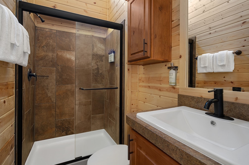Yogi Bear™ Cabin-6