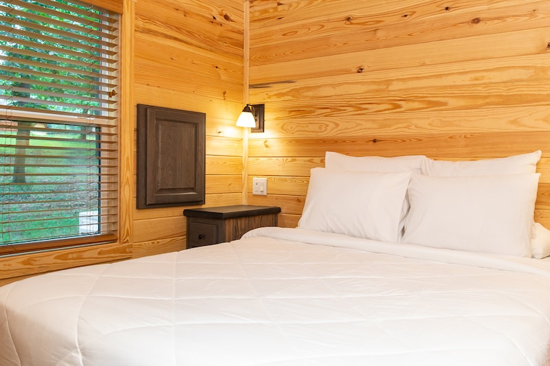 Rosa Cabin-3