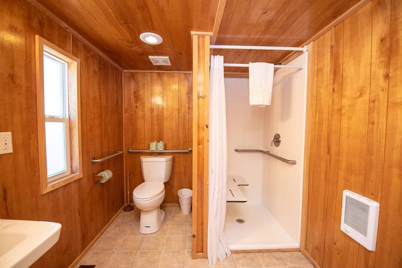 Yogi Bear™ Handicap Accessible Cabin-9